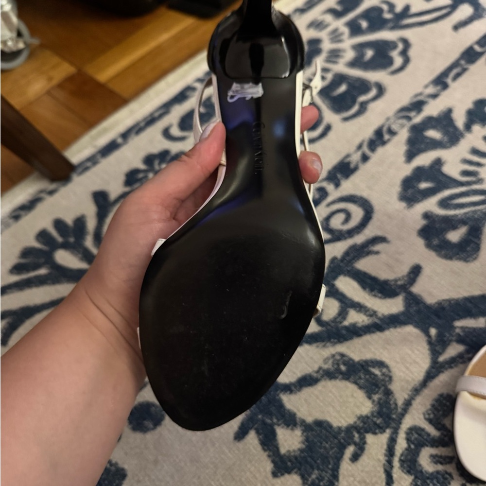 Calvin Klein heels- size 11 - Picture 3 of 5